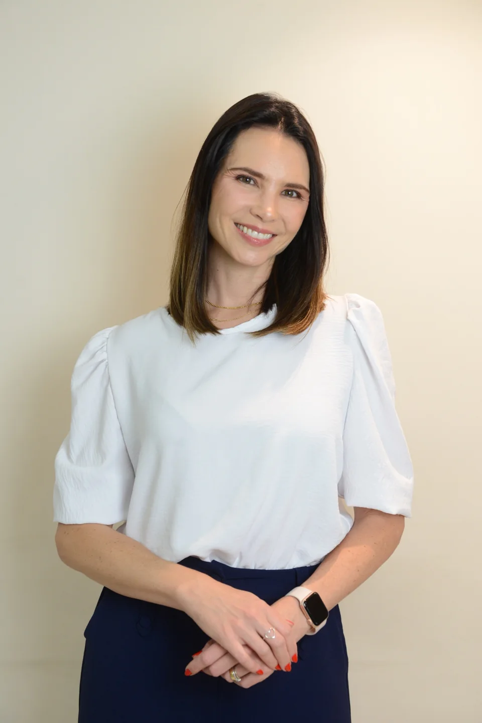 Dra. Paola Azoni sorrindo